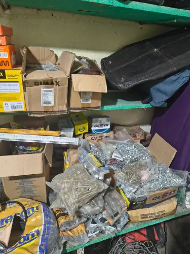 Vende-se saldo de material de construção. Preço 30% a menos que o preço da Distac