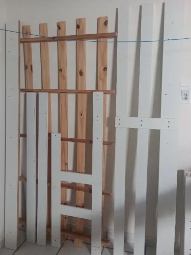 Vendo cama de beliche branca MDF