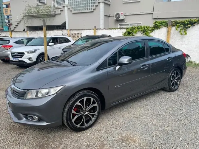 Honda Civic Sedan LXS 1.8/1.8 Flex 16V Aut. 4P 2014