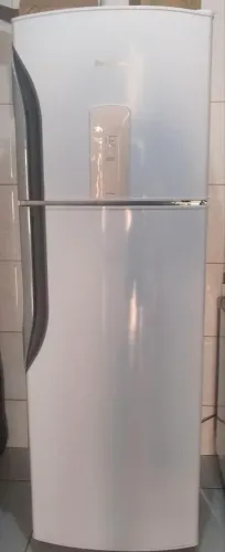 Geladeira Panasonic