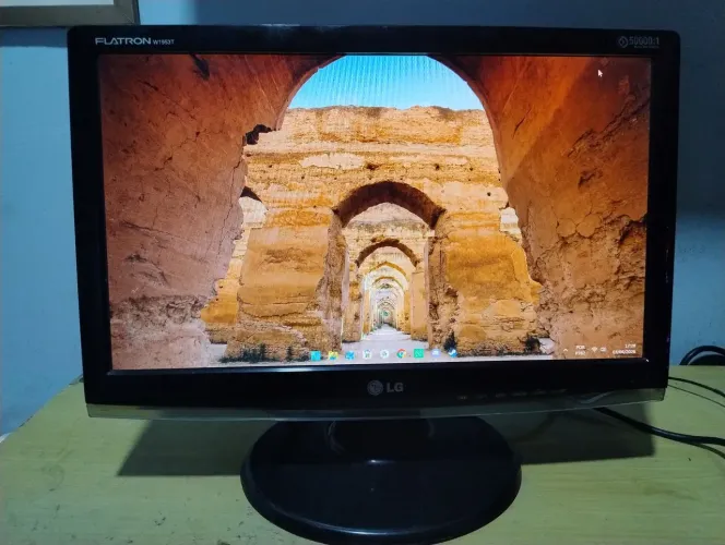 Monitor LG Flatron W1953T 18,5"