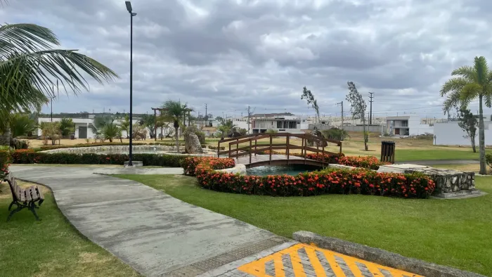 Vendo ou Troco - Lote Jardim das Tulipas