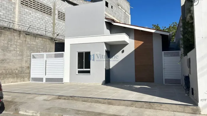 Casa para Alugar no Papagaio, Feira de Santana | 3 Quartos