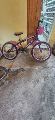 Bicicleta feminina, aceito propostas