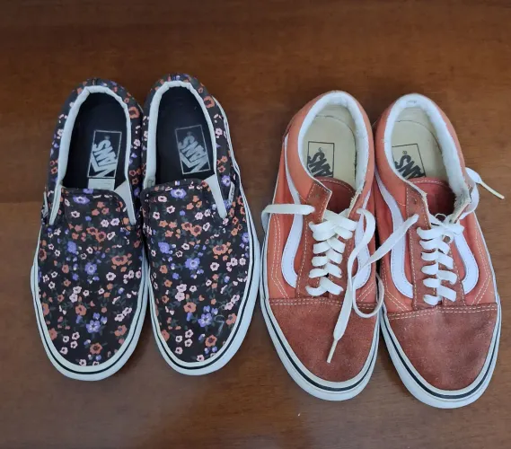 Tênis vans 65.00 cada um 