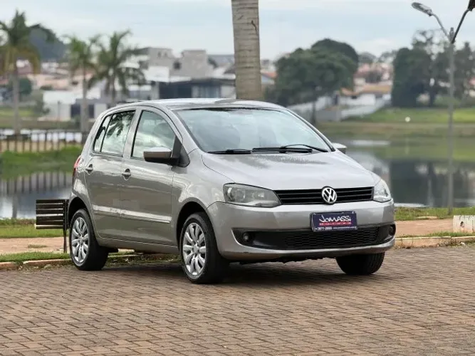 Volkswagen Fox 1.0 MI Total Flex 8V 5P 2011