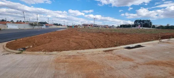 Terreno à venda em Campinas, Residencial Campo Florido