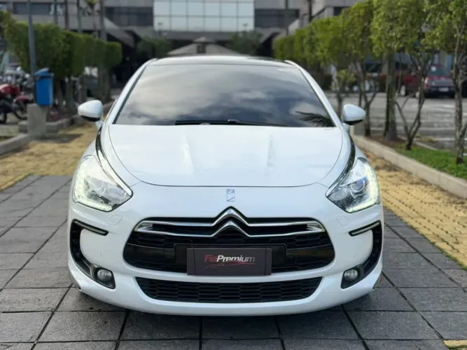 Citroen DS5 1.6 Turbo 16V 5P Aut. 2014