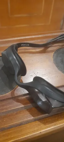 Óculos natação Speedo Focus / toca speedo de brinde