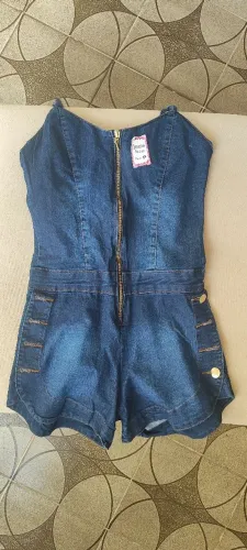 Vende-se Macaquito jeans Novo