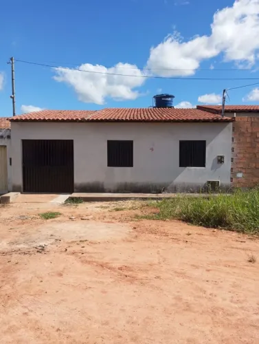 vendo casa no fundo da universidade federal de Lagarto