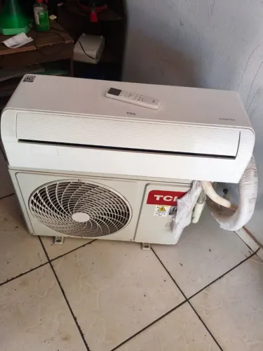 Ar Condicionado TCL 9 Mil Btus Inverter com Wi-fi