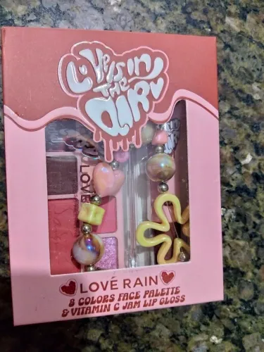 Kit Maquiagem Love Rain - Paleta 8 Cores + Brilho + Pulseira - NOVO