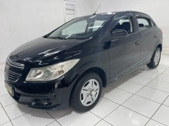Chevrolet Onix Hatch LT 1.0 8V Flex Mec. 4P 2014