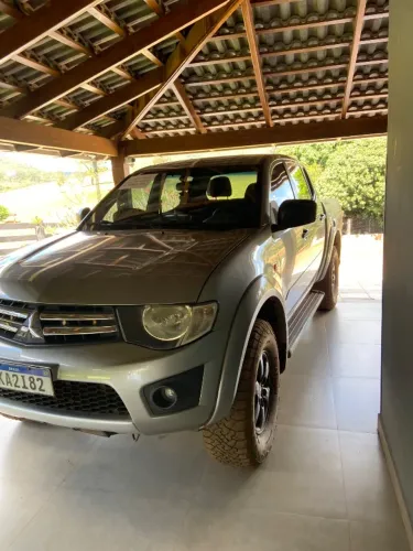 Mitsubishi L200 Triton HLS 2.4 Flex 16V CD Mec. 2015