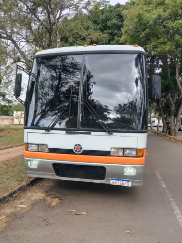 VOLVO B10M