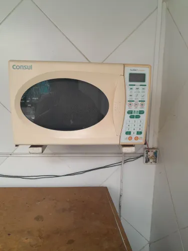 Vendo Micro-ondas Consul facilite