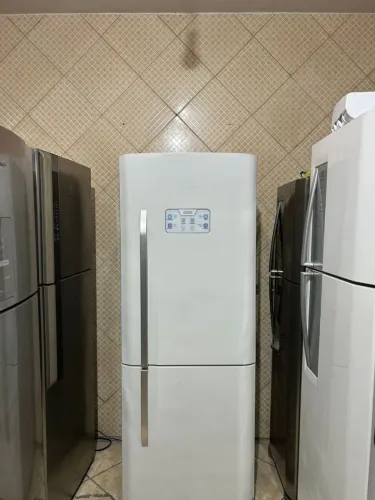 Geladeira Eletrolux Frost Free Inverse 450L