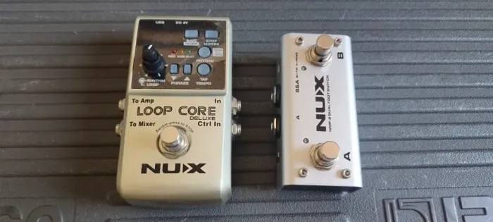 Pedal Nux Loop Core Deluxe com o controlador
