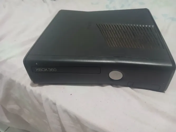 Xbox 360 leia o anúncio
