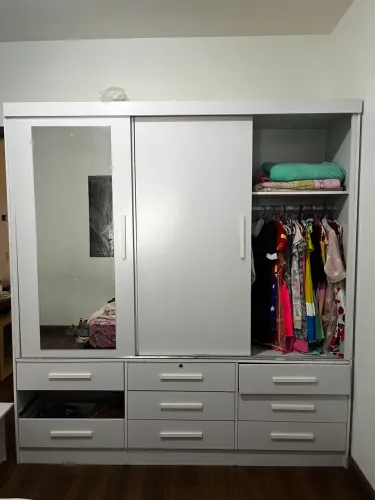 Guarda roupa