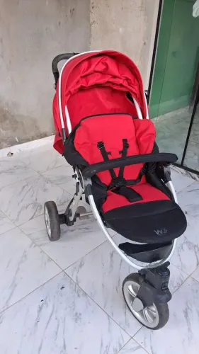 carrinho de bebê 