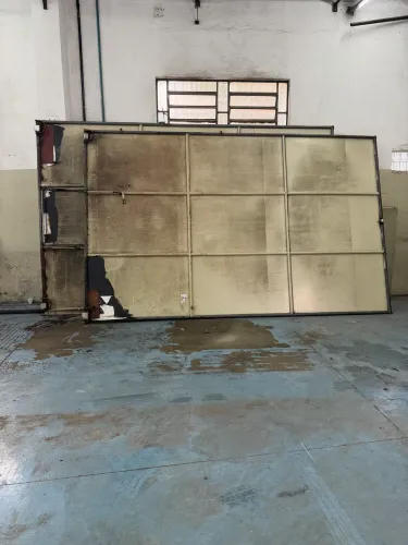 Portão de Ferro para casa, galpões e indústria 