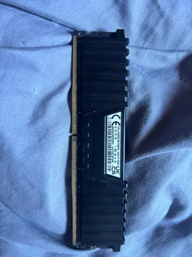 MEMÓRIA RAM CORSAIR VEANGENCE 16GB 3200 DDR4