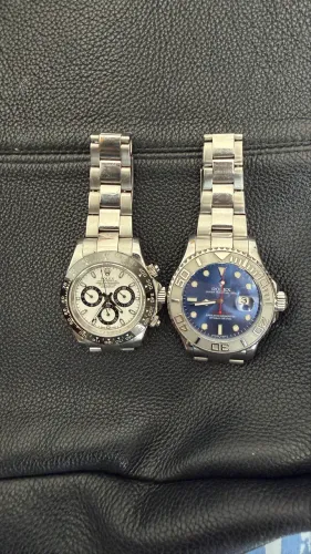 Dois relógios de luxo por 600