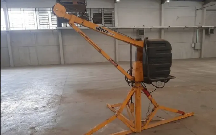 Mini grua Elleva Max Menegotti (guincho)