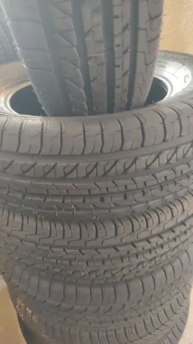 Pneu remold 185/70 R 14 kit com 04 pneus 
