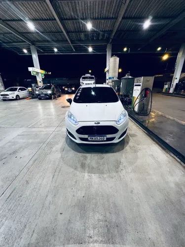 Ford Fiesta 1.6 16V Flex Mec. 5P 2014