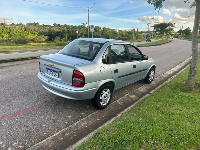 Chevrolet Corsa SED Class.life 1.0/1.0 Flexpower (álcool) 2010
