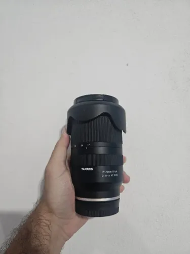Tamron 17-70mm f/2.8 Di III-A VC RXD Sony E-mount APS-C