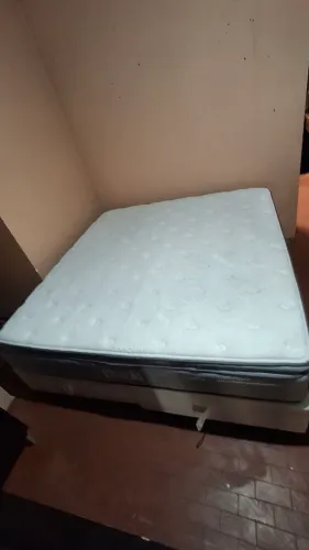 CAMA BOX SEMI-NOVA 2,03CM POR 1,93CM COLCHÃO TOP DE LINHA ALTO PADRÃO 