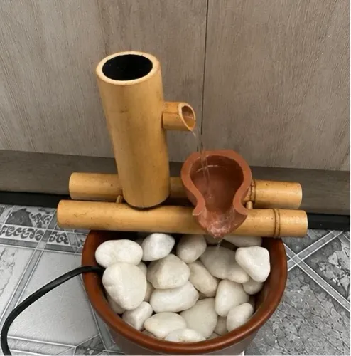 Fonte de Água Decorativa em Bambu e Cerâmica - Ambiente Zen