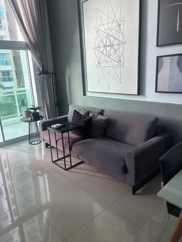 Sofa semi novo chique