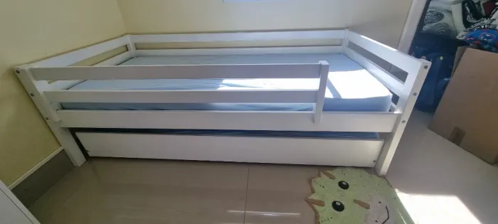 cama de solteiro com auxiliar