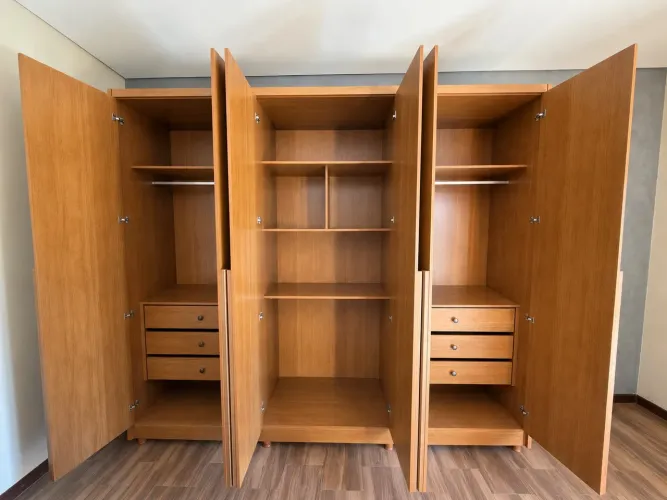 Guarda-roupa Bergamo 6 portas - 100% MDF