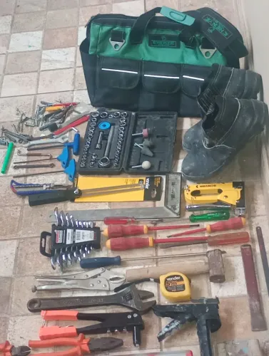 FERRAMENTAS PROFISSIONAIS DIVERSAS