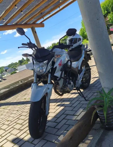 Honda Twister 250