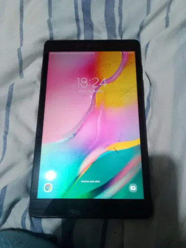 Tablet Galaxy Tab A 8.0 com tela trincada