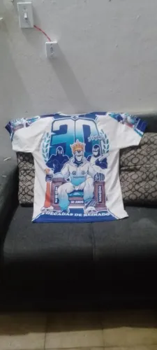 Camisa mancha azul