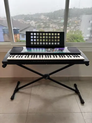 TECLADO YAMAHA PSR-185
