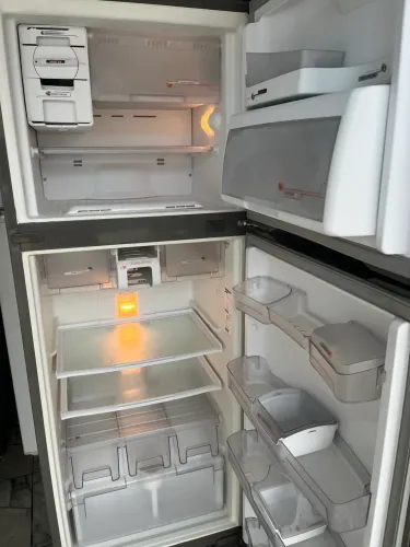 Vende se geladeira Brastemp ative 441 L