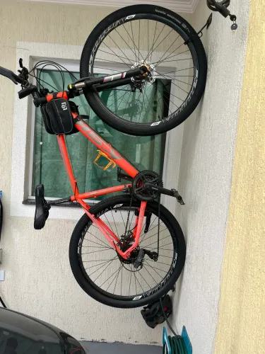 Mountain Bike Aro 29, Quadro Jaw 19, Shimano, Freio a Disco