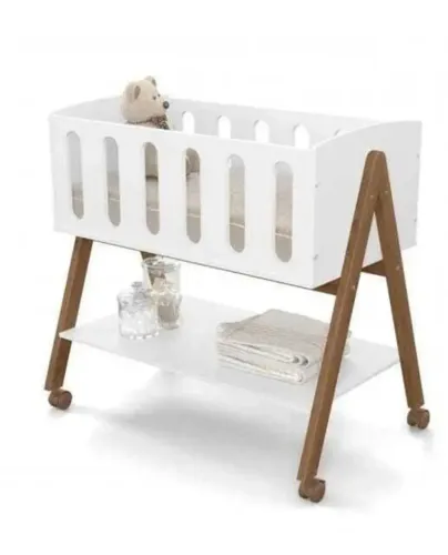 Mini berço que vira escrivaninha
