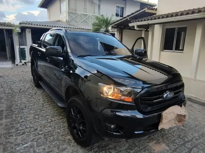 Ford Ranger Black 2.2 4X2 CD Diesel AUT 2022