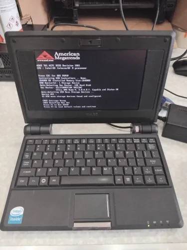Mini Netbook ASUS Eee PC 4g 1gb RAM 