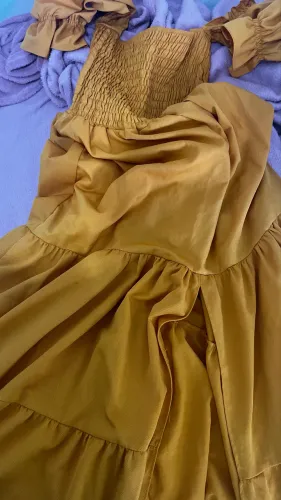 Vestido mostarda